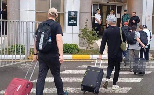 ৬ শতাধিক বিদেশী আজারবাইজানে 