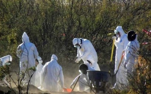 মেক্সিকোতে এক কবরে ৩৪ মরদেহ 