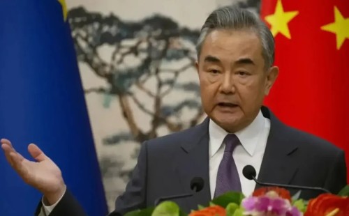 ইউরোপ সফরে ওয়াং ই 