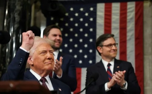 কংগ্রেসে উঠছে ট্রাম্পের ব্যয় বিল 