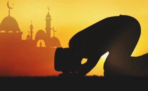 পাঁচ ওয়াক্ত নামাজ: আল-কোরআনে নির্দেশিত ইবাদতের গুরুত্ব 