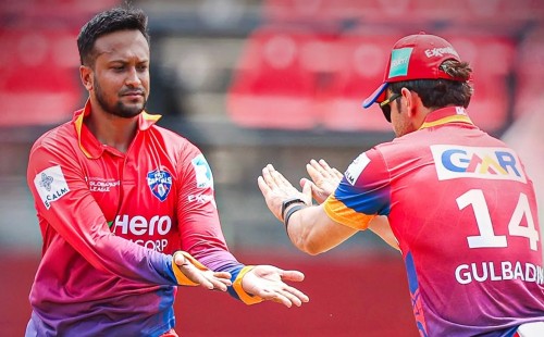 টানা দ্বিতীয় হারে দুবাই ক্যাপিটালসের ফাইনালের আশা প্রায় শেষ 