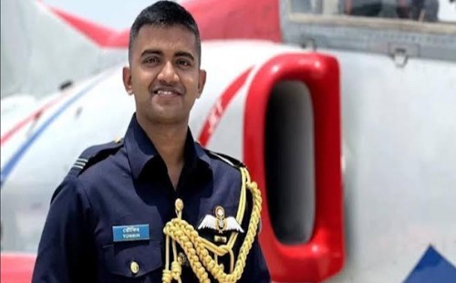 দুই দফা জানাজা শেষে পাইলট তৌকিরের লাশ দাফন হবে রাজশাহীতে 