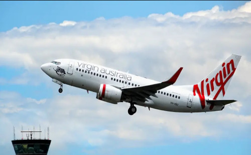 মাঝ আকাশে বিমানে ভয়াবহ আগুন 