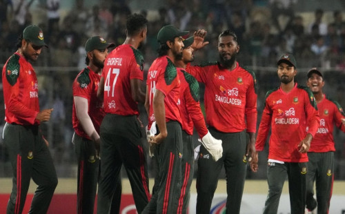 পাকিস্তান সিরিজে টিকিট বিক্রি থেকে বিসিবির আয় প্রায় ৩ কোটি টাকা 