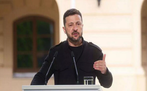 রাশিয়ায় ‘সরকার পরিবর্তনের’ ডাক 