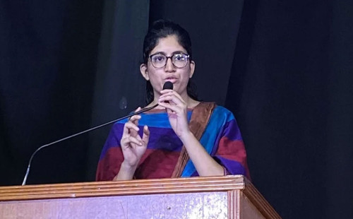 ঢাবি’র হলে বাম দল ছাড়া সব দলের রাজনীতি নিষিদ্ধ চান উমামা ফাতেমা 