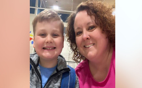 ৭০ হাজার ললিপপ অর্ডার শিশুর 