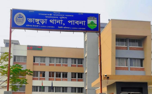 গাড়িচাপায় অজ্ঞাত দুই নারীর মৃত্যু 