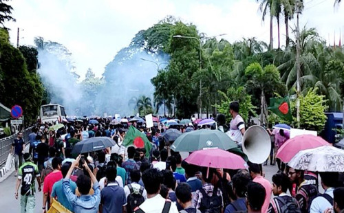 যমুনার পথে প্রকৌশল শিক্ষার্থীরা, পুলিশের বাধা 