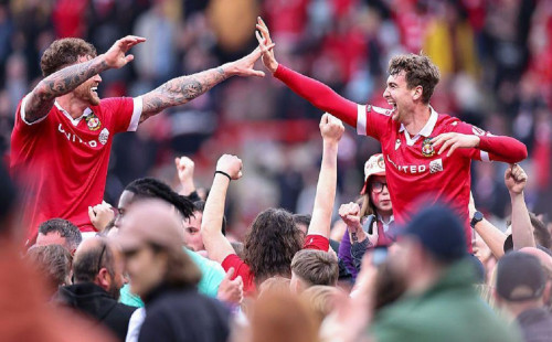 ৪৩ বছর পর জয় পেল বিশ্বের তৃতীয় পুরাতন পেশাদার ক্লাব 