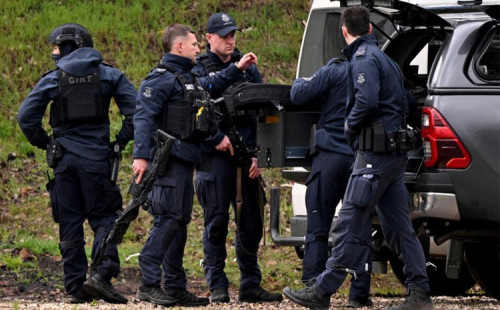 হত্যাকারী স্বামীকে আত্মসমর্পণের আহ্বান 