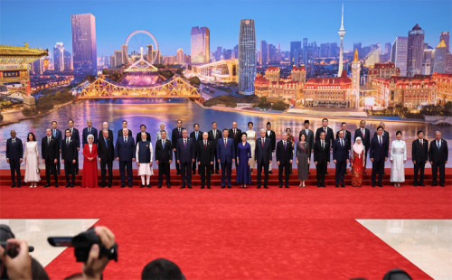 চীনে শীর্ষ সম্মেলনে বিশ্ব নেতারা 