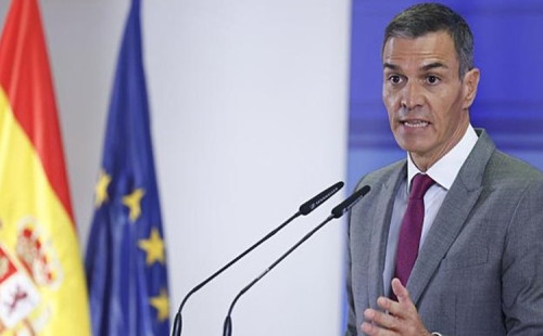 বিচারকরা ‘রাজনীতি করছেন’ 