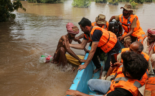 পাকিস্তানে নৌকা ডুবে মৃত ৫ 