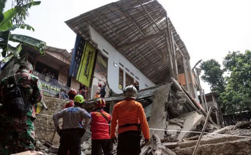 ইন্দোনেশিয়ায় ভবন ধসে নিহত ৩ 