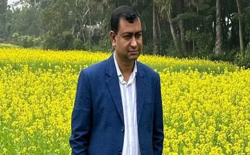 ঘুষ নেওয়ার অভিযোগে দুদক কর্মকর্তা সাময়িক বরখাস্ত 