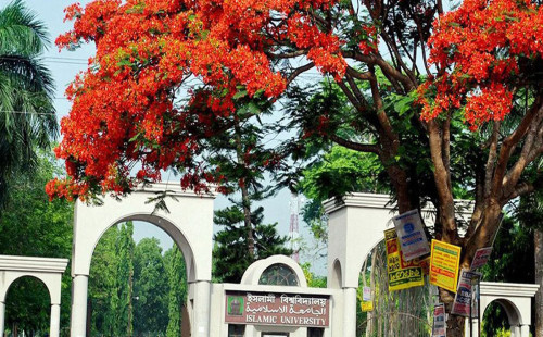 ইবিতে আন্দোলন ঠেকাতে নতুন নীতি, শিক্ষার্থীদের ক্ষোভ 