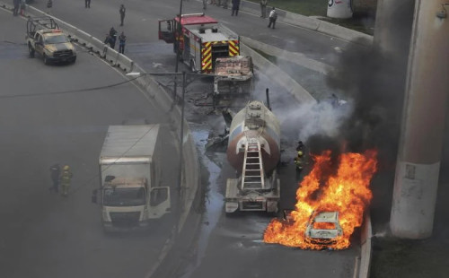 মেক্সিকোতে ট্যাঙ্কার বিস্ফোরণে মৃত বেড়ে ৮ 