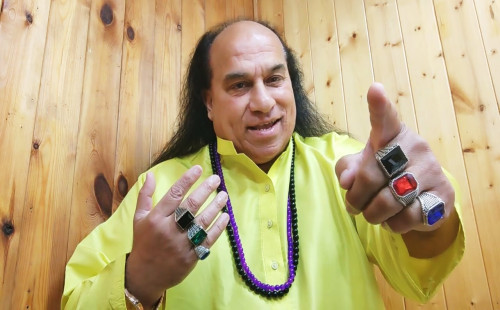 মাথায় ডিম ফাটিয়ে দৌড়, হুমকি দিলেন চাহাত ফাতেহ আলী 