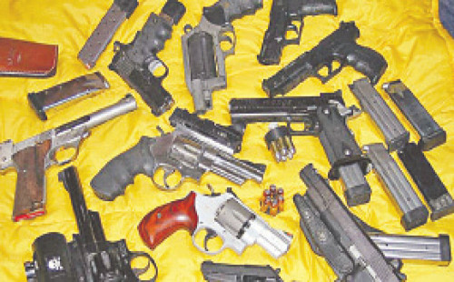 নির্বাচনের আগে বন্ধ থাকছে আগ্নেয়াস্ত্রের লাইসেন্স প্রদান 