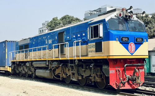 পূজার ছুটিতে পূর্বাঞ্চলে ৪ জোড়া স্পেশাল ট্রেন চলবে 