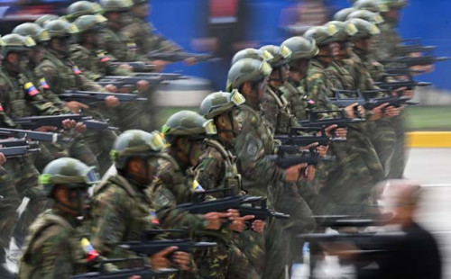 সেনা মহড়া চালিয়েছে ভেনিজুয়েলা 