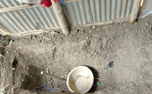 স্বামীর লাশ গুম করতে কবর খুঁড়েছিলেন স্ত্রী, ঢালাই দিতে মজুদ ছিল বালু-সিমেন্ট 