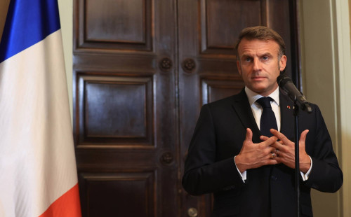 নতুন মন্ত্রিসভা গঠন করলেন ম্যাক্রোঁ 