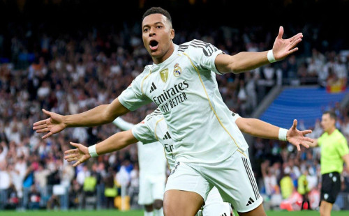 রোমাঞ্চকর লড়াইয়ে বার্সেলোনাকে হারাল রিয়াল মাদ্রিদ 