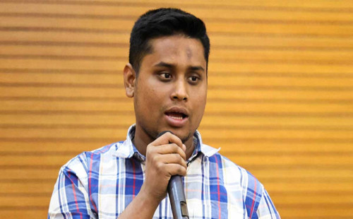 রাষ্ট্রপতির হাত থেকে জুলাই সনদ নেওয়ার চেয়ে নদীতে ডুব দেওয়া ভালো: হাসনাত 