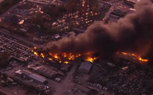 যুক্তরাষ্ট্রের কেন্টাকিতে কার্গো বিমান বিধ্বস্ত 