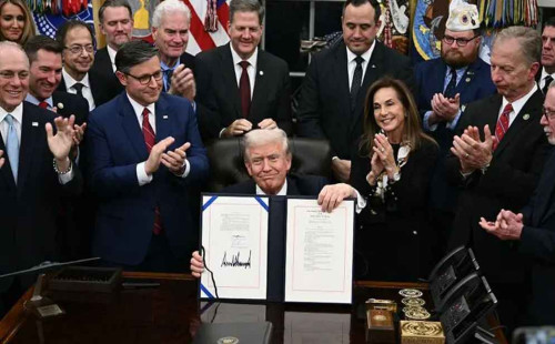 শাটডাউন বিলে ট্রাম্পের সাক্ষর 