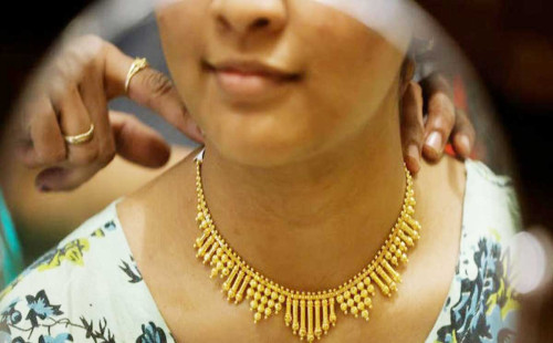 আন্তর্জাতিক বাজারে স্বর্ণের দামে বড় পতন 