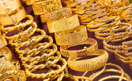 দেশের বাজারে আজ কত দামে বিক্রি হচ্ছে স্বর্ণ? 