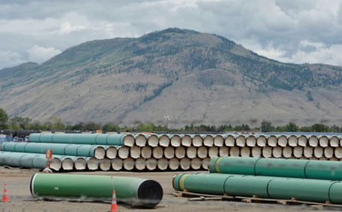 কানাডায় নতুন পাইপলাইন নির্মাণ 