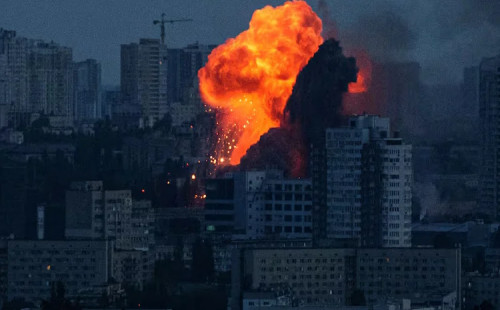 কিয়েভে ব্যাপক বিস্ফোরণ 