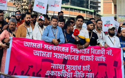 এনইআইআর বাস্তবায়নের প্রতিবাদে মোবাইল ব্যবসায়ীদের হুঁশিয়ারি 