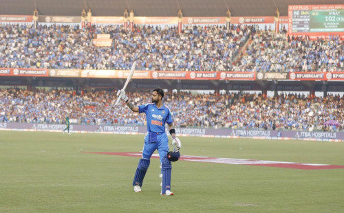 কোহলির ব্যাটে রেকর্ডের ঝড়, ক্যারিয়ারের ৮৪তম সেঞ্চুরি 