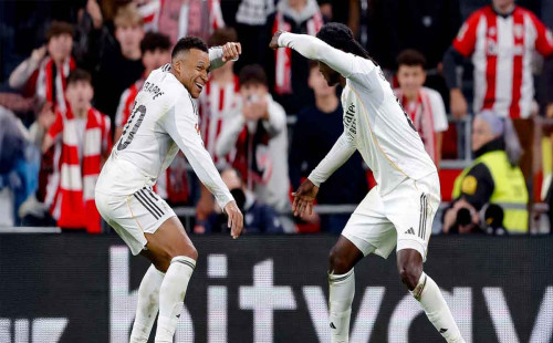 শীর্ষ পাঁচ লিগে মৌসুমের সেরা গোলদাতা এখন এমবাপ্পে 