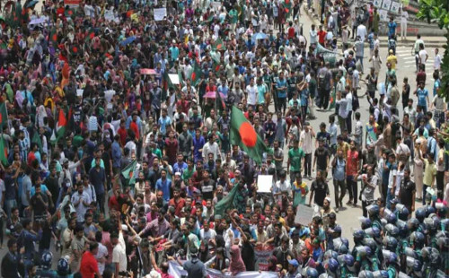 আবারও ব্লকেড কর্মসূচিতে নামছে ৭ কলেজ শিক্ষার্থীরা 