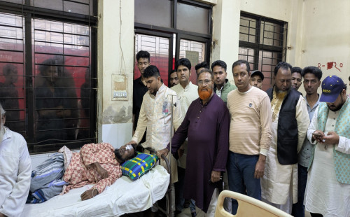 নোয়াখালীতে হাদির জন্য দোয়া চাওয়াকে কেন্দ্র করে হামলার অভিযোগ 