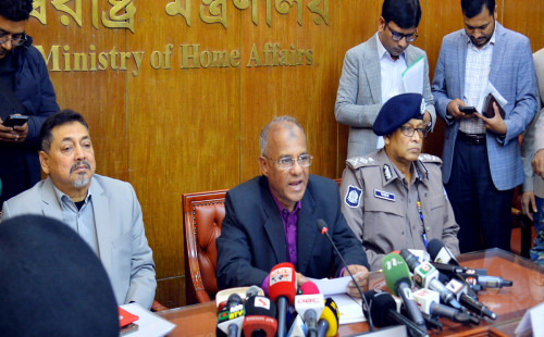 ওসমান হাদি হত্যার চার্জশিট ৭ জানুয়ারির মধ্যেই: স্বরাষ্ট্র উপদেষ্টা 