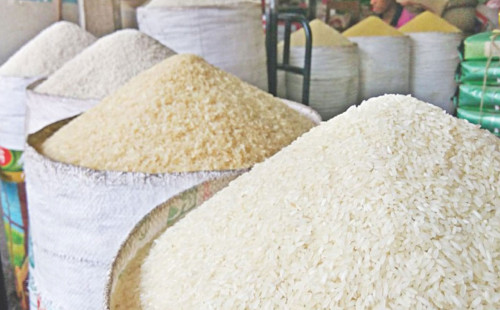 চালের দাম কেজিতে বেড়েছে ৫ টাকা 