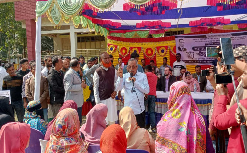 ‘ফ্যামিলি কার্ডে মিলবে বিনা সুদে ঋণ’: অ্যাডভোকেট জয়নুল আবেদীন 