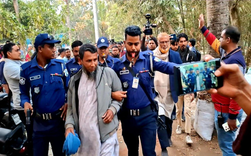 ৭ লাখ টাকাসহ জামায়াত কর্মী আটক, ২ বছরের কারাদণ্ড 