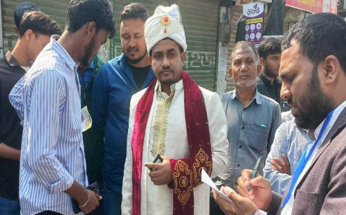 ভোটকেন্দ্রে উপস্থিত হয়ে বর, ‘আগে ভোট পরে বিয়ে’ 