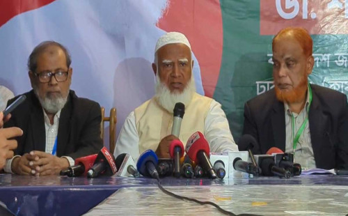 সেনাবাহিনী ও সশস্ত্র বাহিনীর কর্মকাণ্ডে আমরা সন্তুষ্ট: জামায়াত আমির 