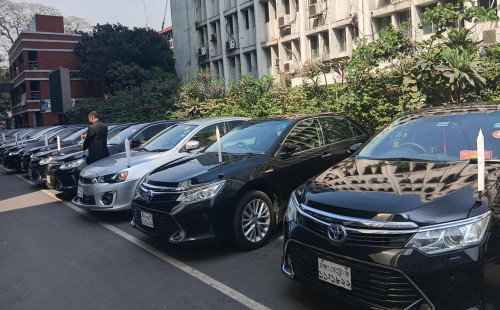 মন্ত্রীদের জন্য প্রস্তুত ৪৭ গাড়ি 