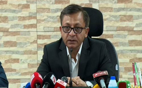 যুক্তরাষ্ট্রের বিনিয়োগ বাড়াতে নন-ট্যারিফ বাধা দূর করবে সরকার: বাণিজ্যমন্ত্রী 